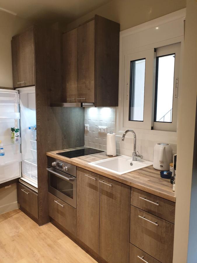 Ferienwohnung Renovated Studio With Roof Garden Access, 15 M Walk To Acropolis Athen Exterior foto