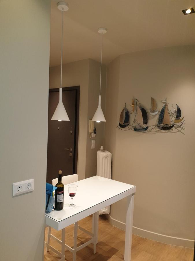 Ferienwohnung Renovated Studio With Roof Garden Access, 15 M Walk To Acropolis Athen Exterior foto